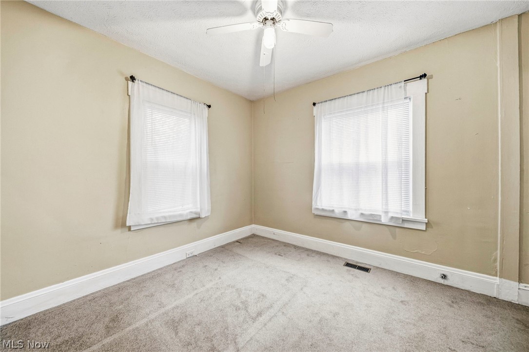 259 E 324th Street Willowick OH 44095