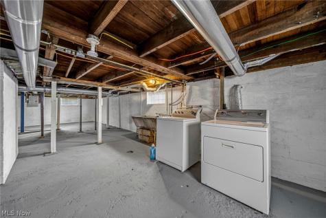 259 E 324th Street Willowick OH 44095