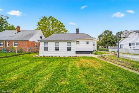 259 E 324th Street Willowick OH 44095