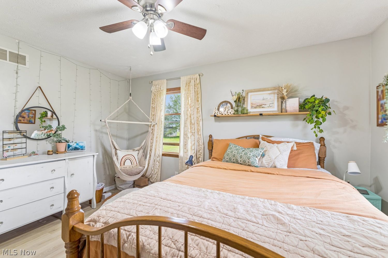 6151 Apple Creek Road Smithville OH 44677