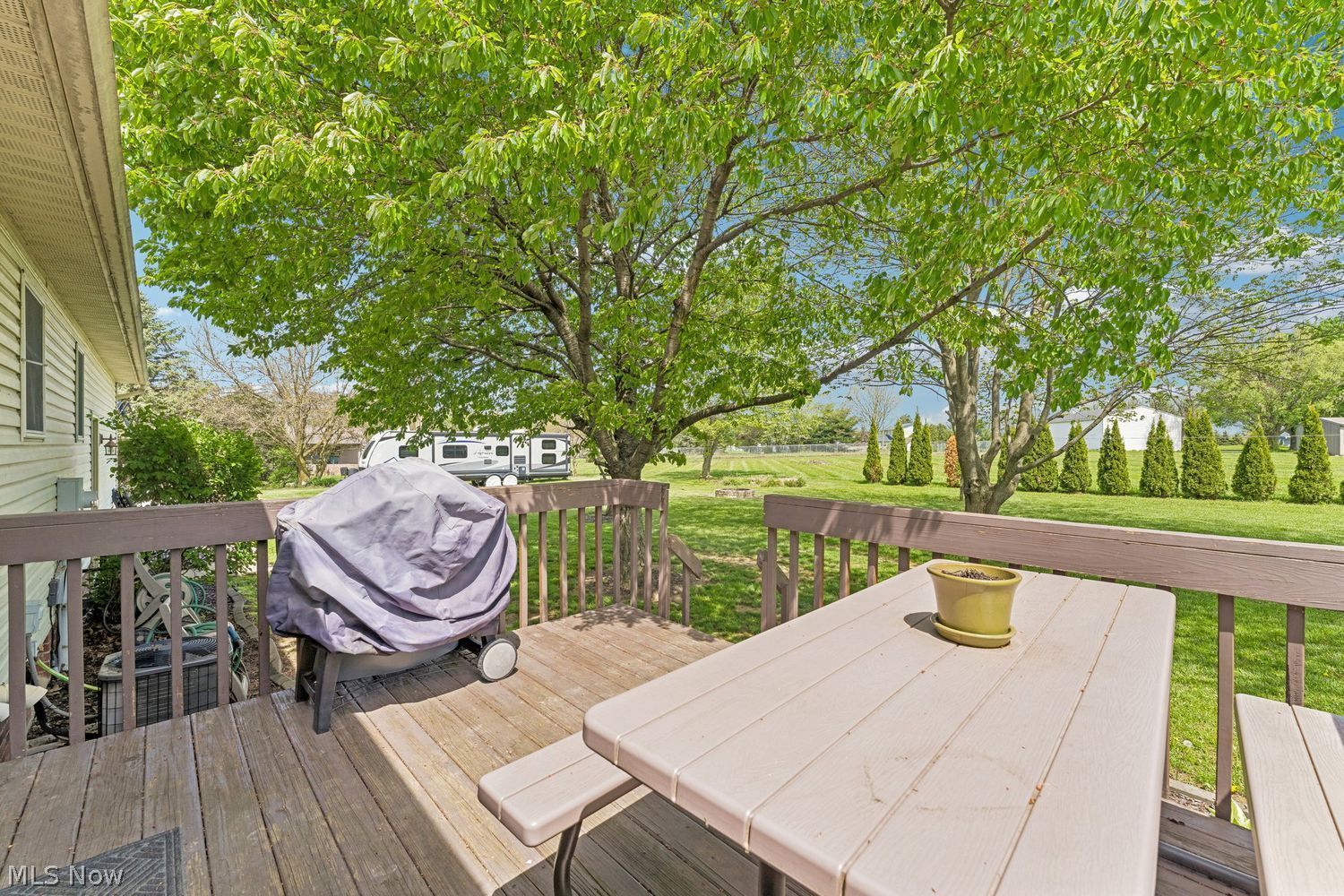 6151 Apple Creek Road Smithville OH 44677