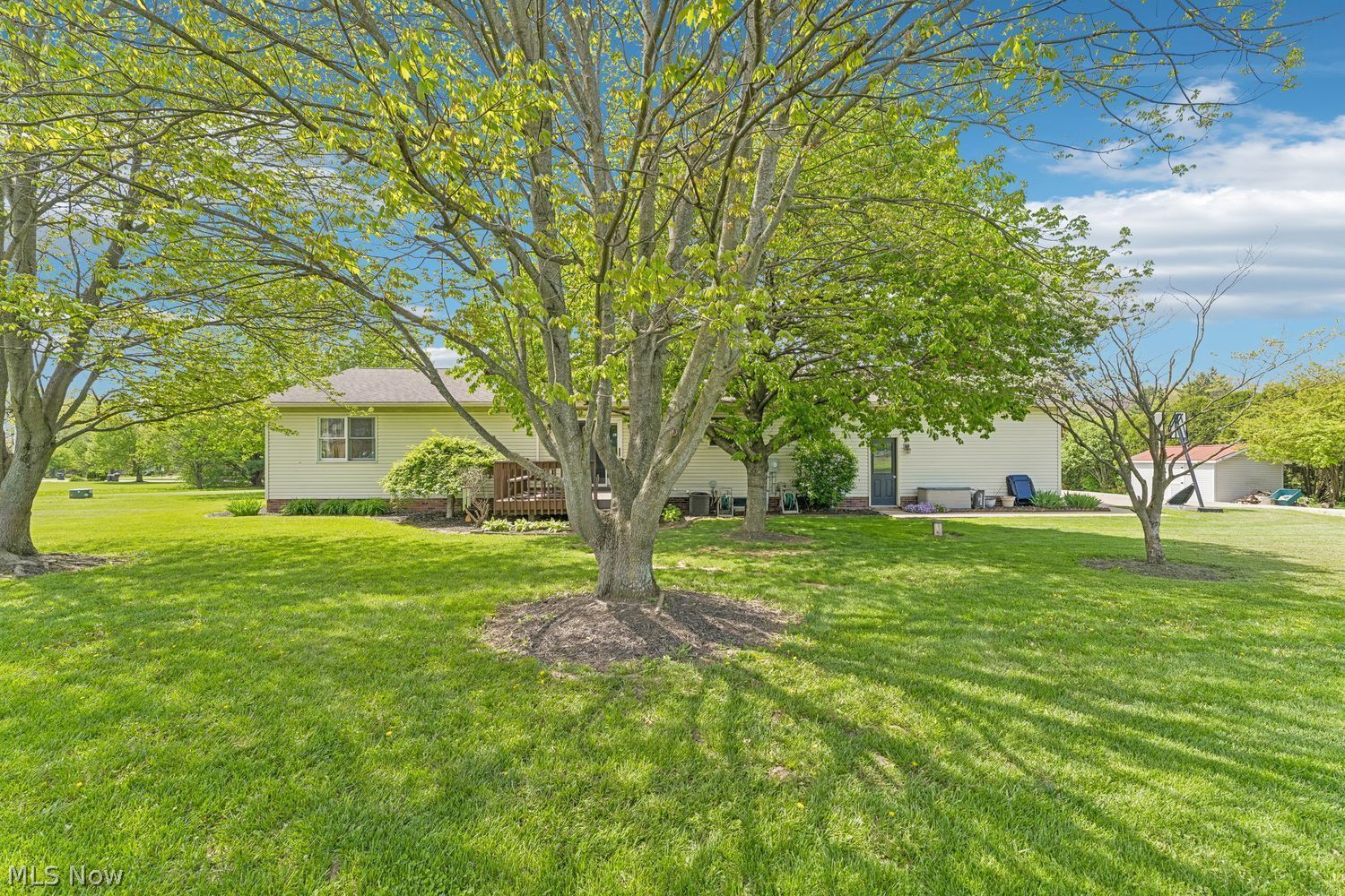 6151 Apple Creek Road Smithville OH 44677