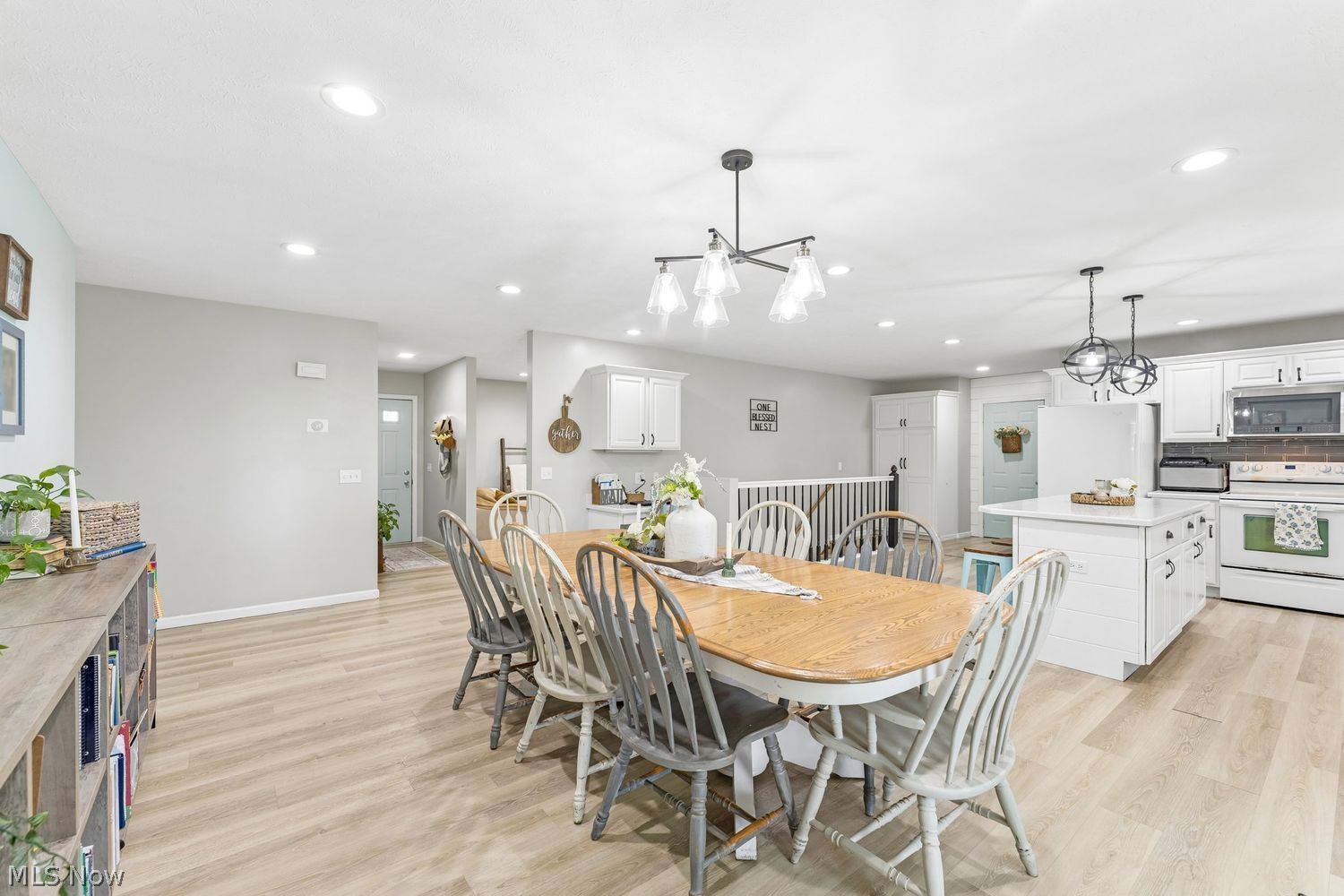 6151 Apple Creek Road Smithville OH 44677