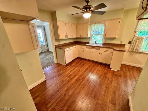 19631 Delaware Drive Euclid OH 44117