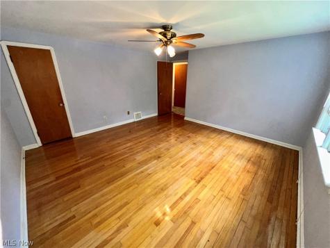 19631 Delaware Drive Euclid OH 44117