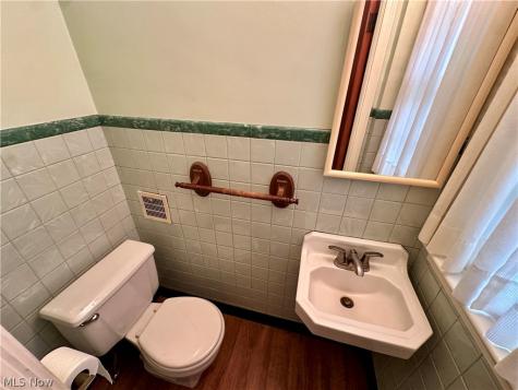 19631 Delaware Drive Euclid OH 44117