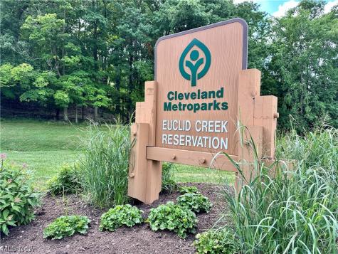 19631 Delaware Drive Euclid OH 44117