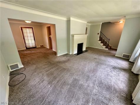19631 Delaware Drive Euclid OH 44117