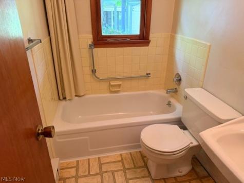 3545 Porter Rootstown OH 44272