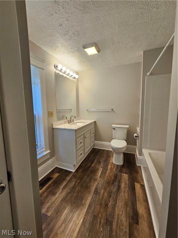 1005 Raymond Street Akron OH 44307