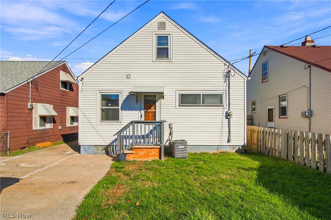 16907 Puritas Avenue Cleveland OH 44135
