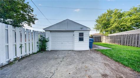 1020 Dawnwood Drive Parma OH 44134