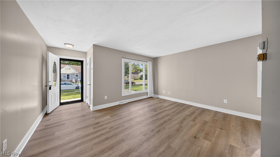 1020 Dawnwood Drive Parma OH 44134