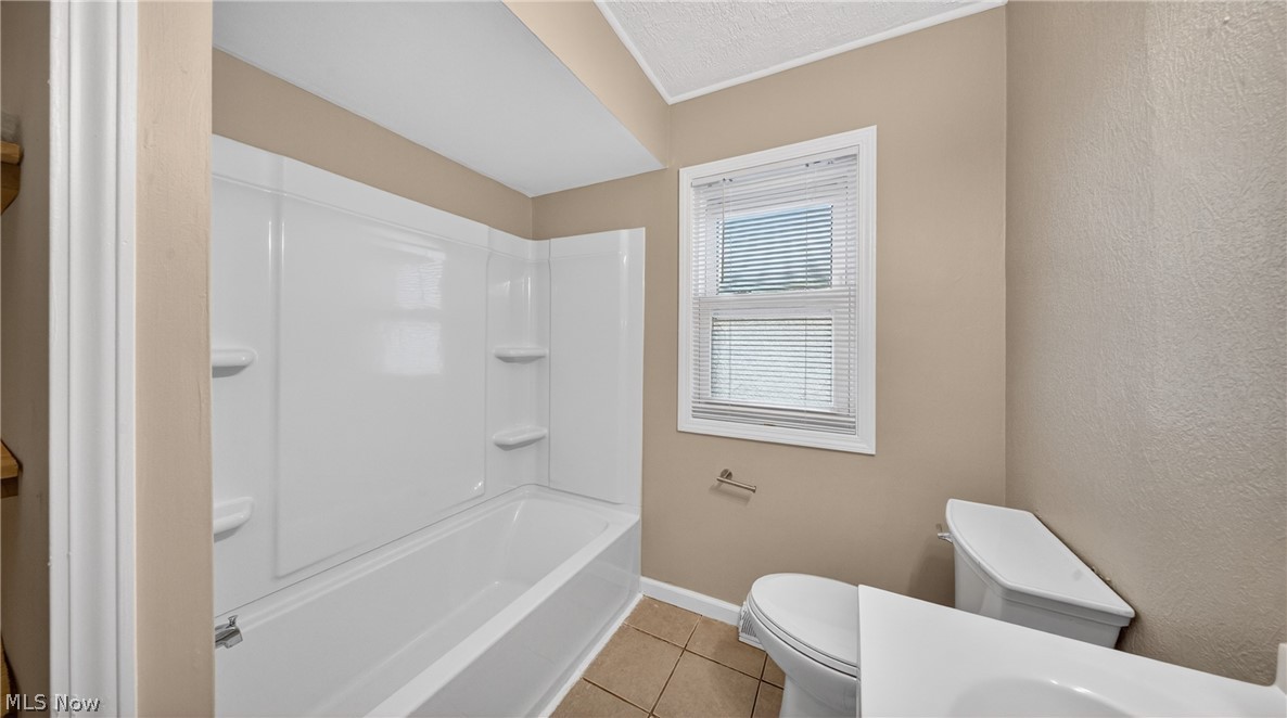 1020 Dawnwood Drive Parma OH 44134