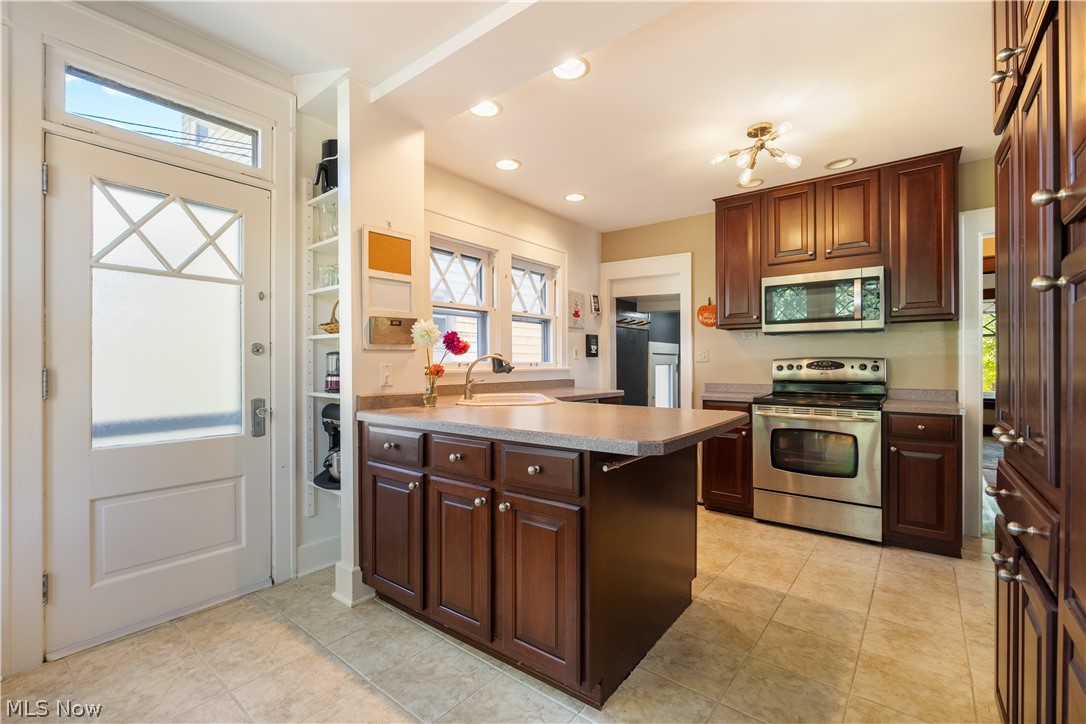 337 19th Street NW Canton OH 44709