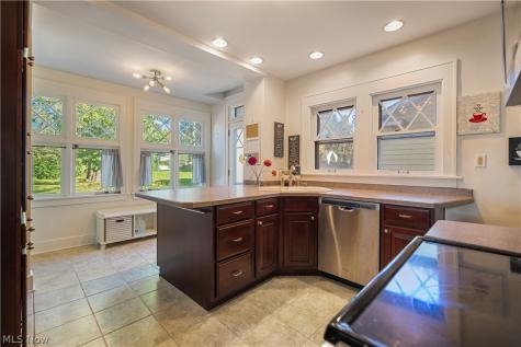 337 19th Street NW Canton OH 44709