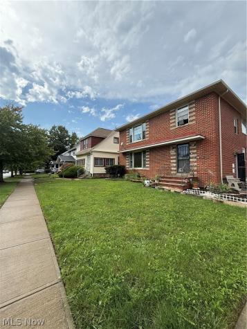 16727 Grovewood Avenue Cleveland OH 44110
