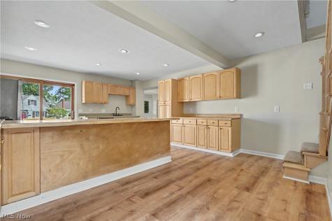 2590 21st Street Cuyahoga Falls OH 44223