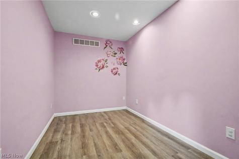 2590 21st Street Cuyahoga Falls OH 44223
