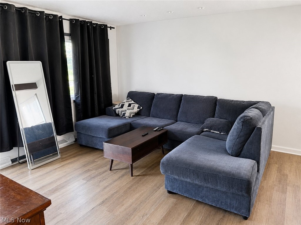 4343 Brockley Avenue Sheffield Lake OH 44054