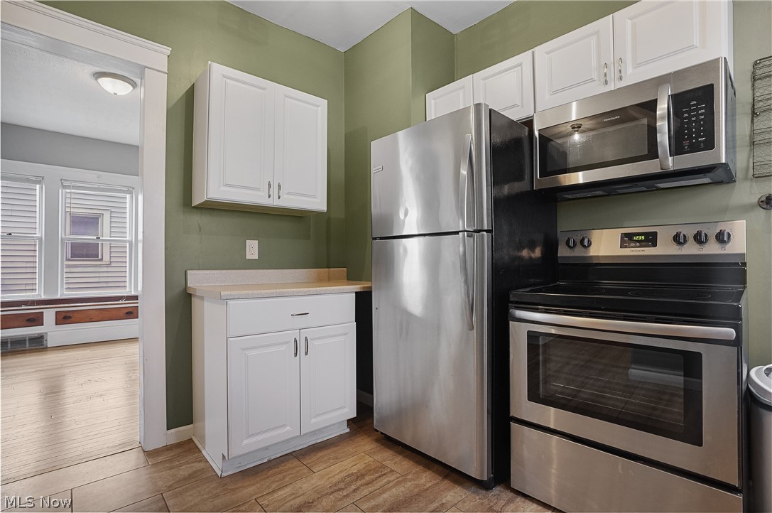8805 Jeffries Avenue Cleveland OH 44105