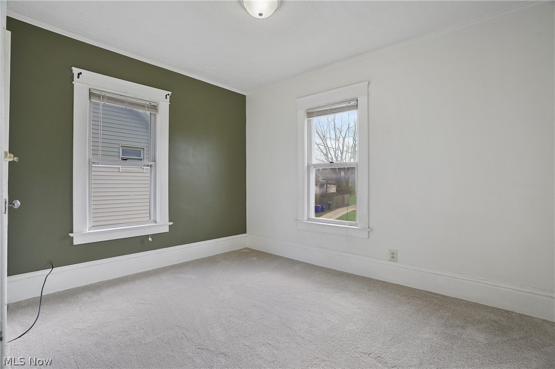 8805 Jeffries Avenue Cleveland OH 44105