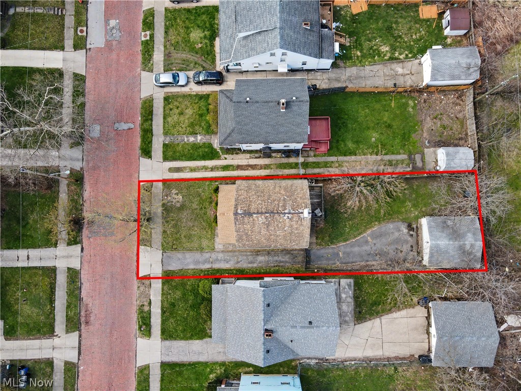 8805 Jeffries Avenue Cleveland OH 44105
