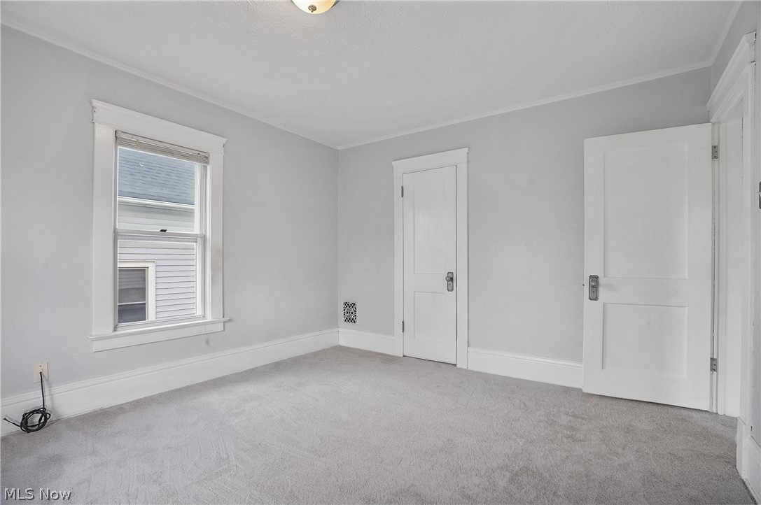 8805 Jeffries Avenue Cleveland OH 44105