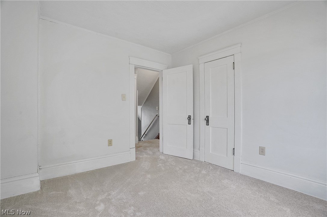 8805 Jeffries Avenue Cleveland OH 44105