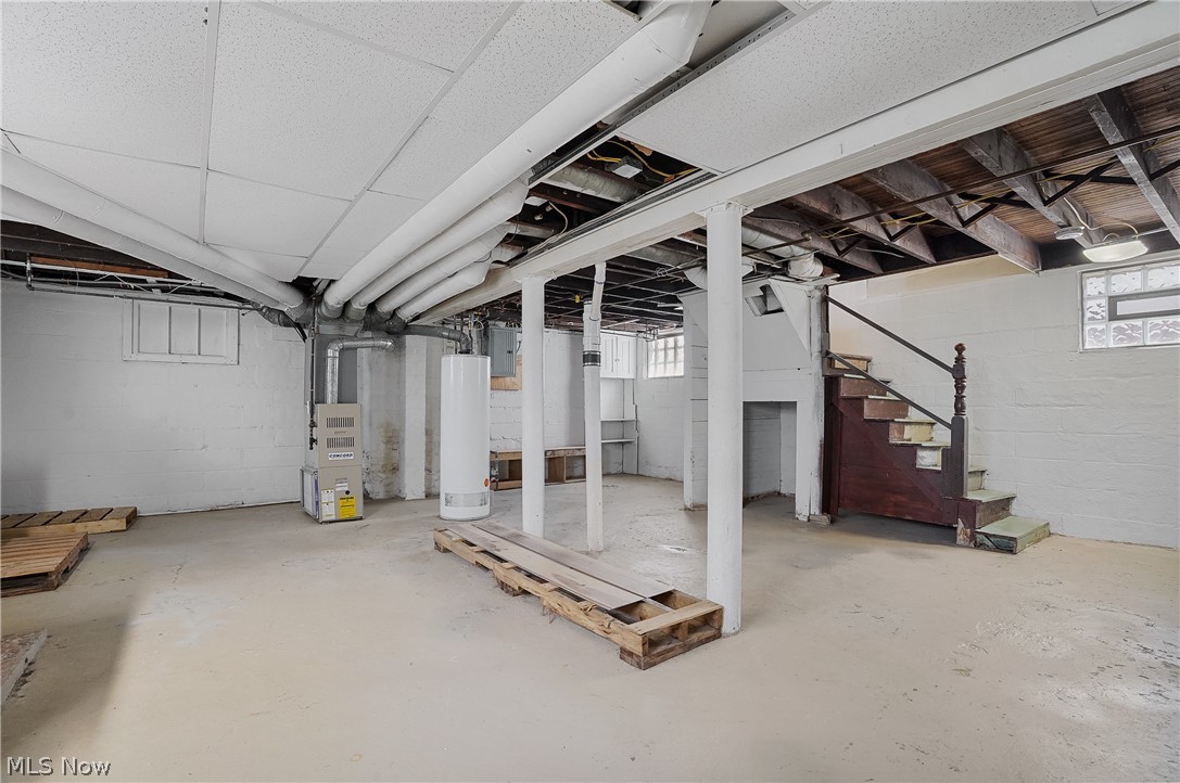 8805 Jeffries Avenue Cleveland OH 44105