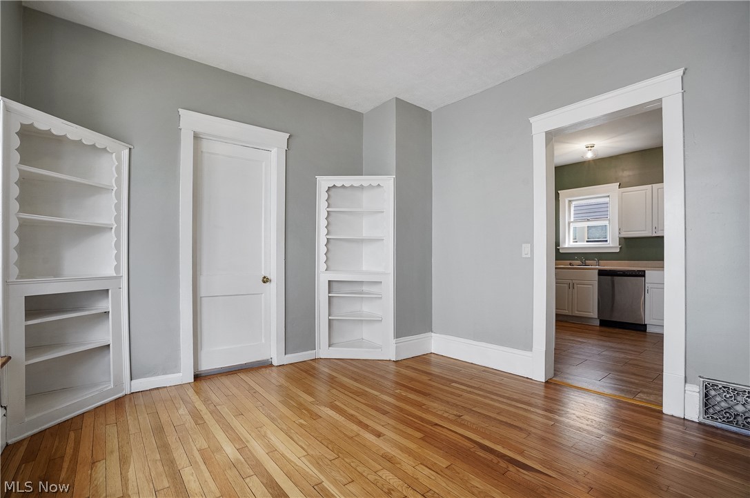 8805 Jeffries Avenue Cleveland OH 44105