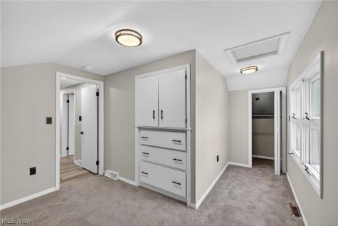 19871 Upper Valley Drive Euclid OH 44117