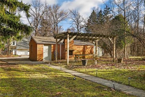 19871 Upper Valley Drive Euclid OH 44117