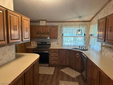 711 Brookside Drive Wellington OH 44090