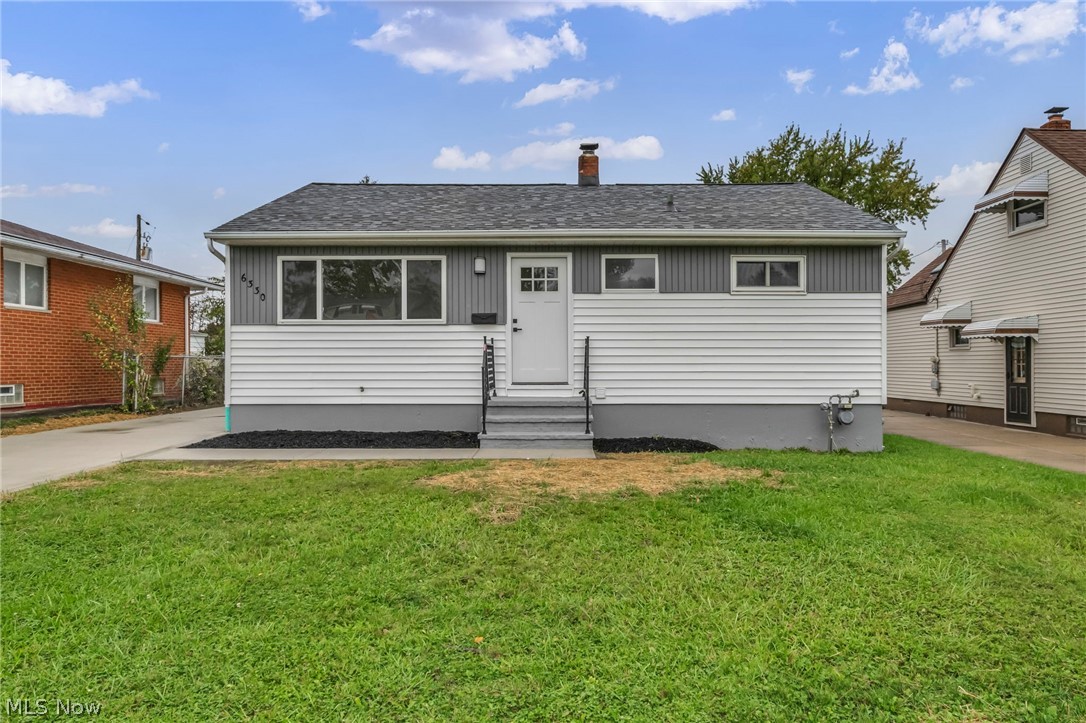 6330 Stonecrest Drive Brook Park OH 44142