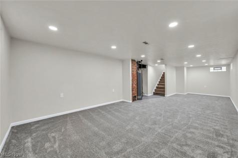 6330 Stonecrest Drive Brook Park OH 44142