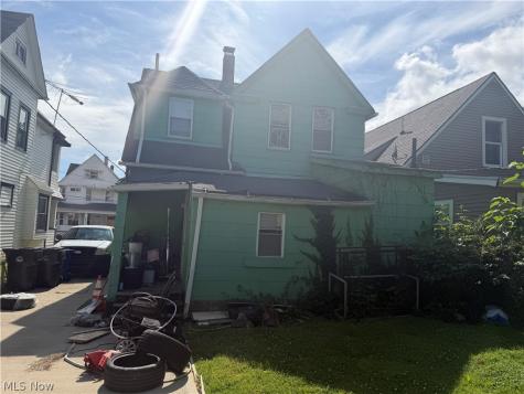 2028 W 104th Street Cleveland OH 44102