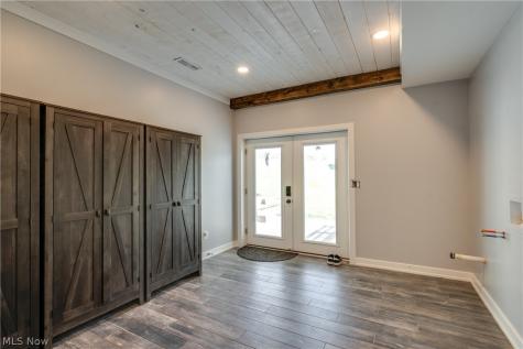 14993 Millersburg Road SW Navarre OH 44662