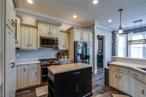 14993 Millersburg Road SW Navarre OH 44662