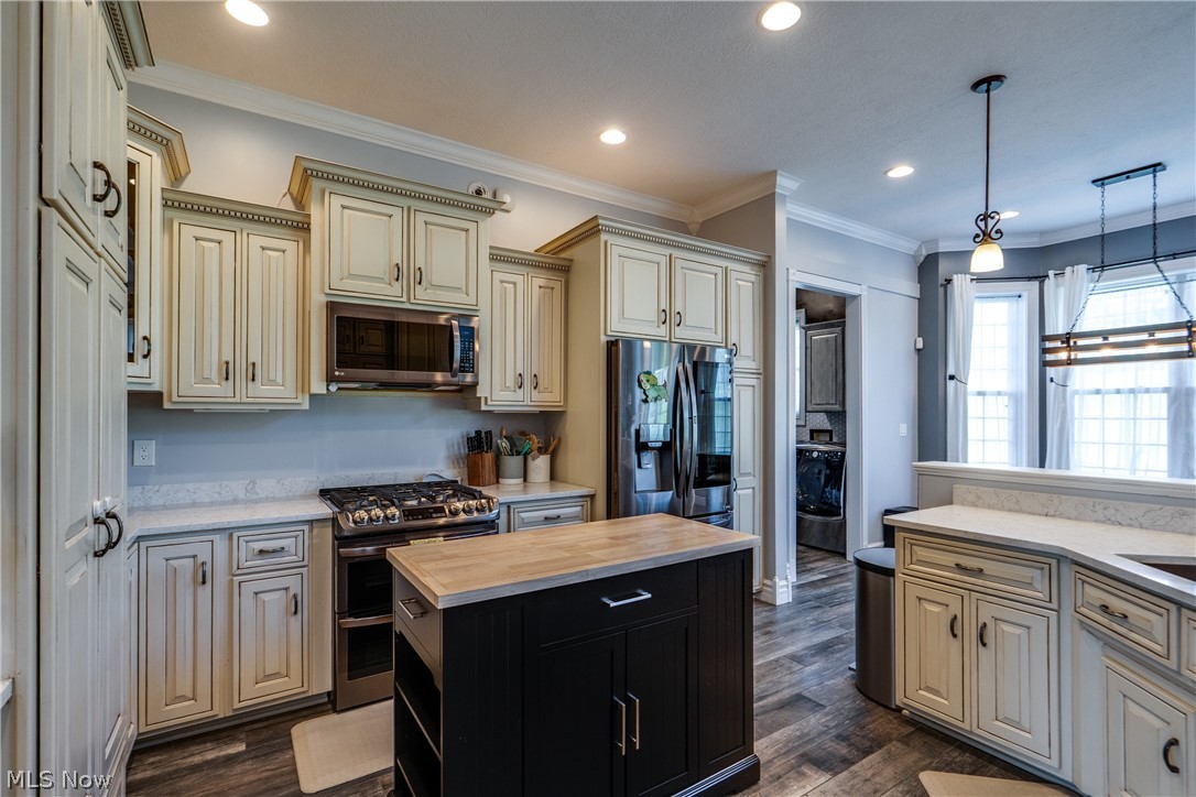 14993 Millersburg Road SW Navarre OH 44662