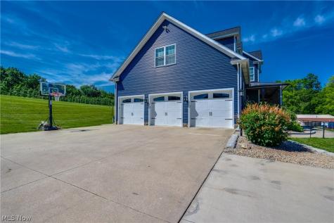 14993 Millersburg Road SW Navarre OH 44662