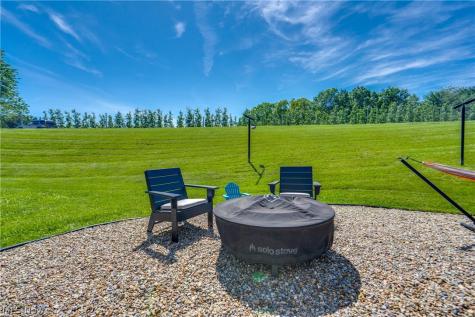 14993 Millersburg Road SW Navarre OH 44662