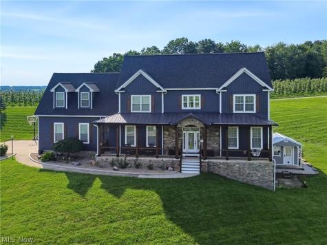 14993 Millersburg Road SW Navarre OH 44662