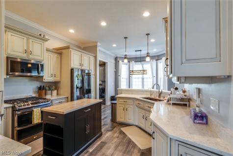 14993 Millersburg Road SW Navarre OH 44662