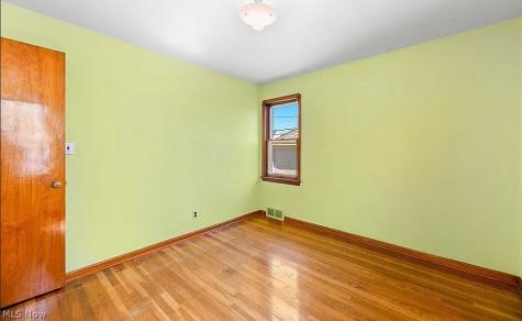 6008 Charles Avenue Parma OH 44129