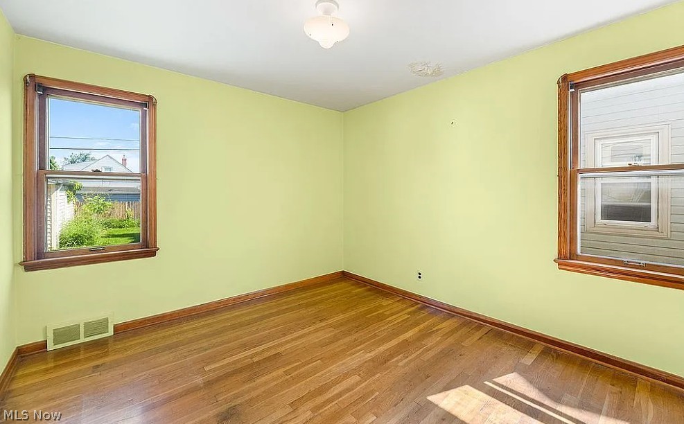 6008 Charles Avenue Parma OH 44129
