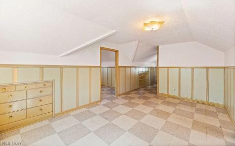 6008 Charles Avenue Parma OH 44129