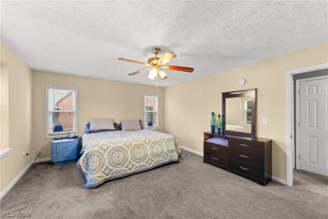 2591 Fenwick Road University Heights OH 44118