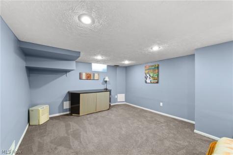 2591 Fenwick Road University Heights OH 44118