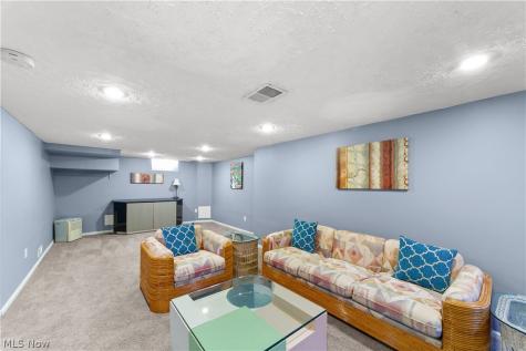 2591 Fenwick Road University Heights OH 44118